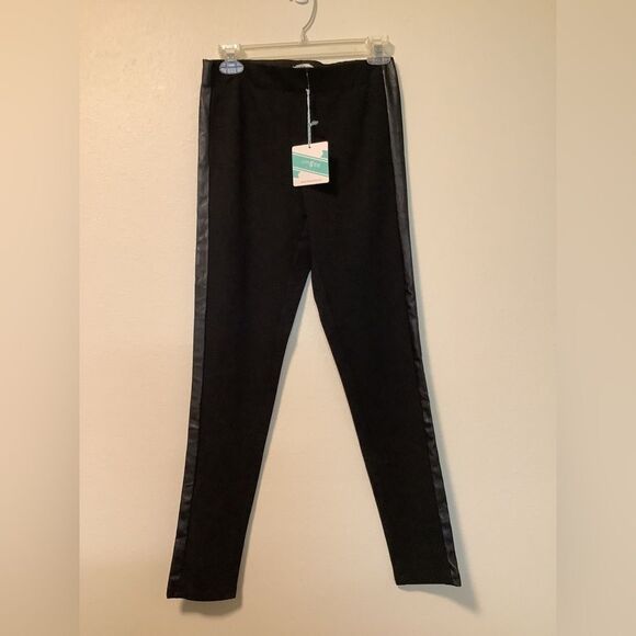 Umgee Pants - Umgee NWT Women’s black small‎ high waist faux leather tuxedo stripe leggings